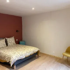 appartement-rez-de-chausse.hotels-rhonealpes.com/